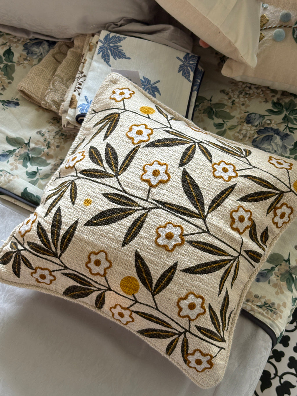 AARI EMBROIDERED CUSHION COVER – 16x16 INCH