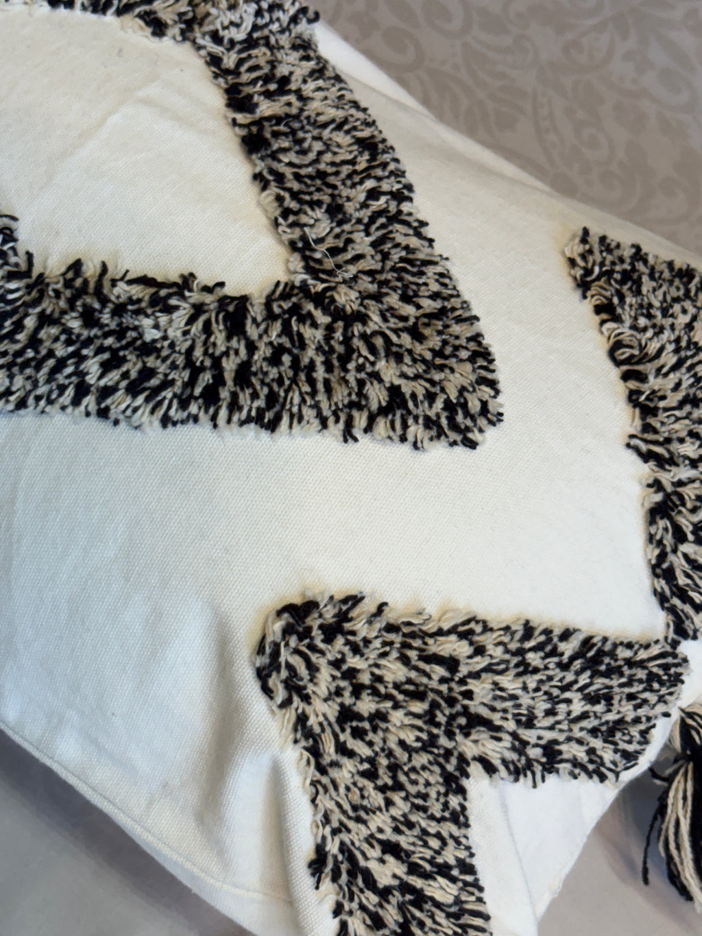 The Onyx Diamond Tufted Lumbar, 12x20
