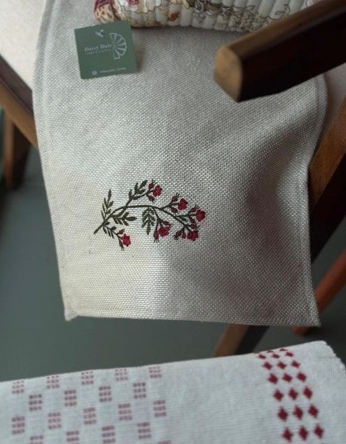 The Wildberry Burlap-Weave Console Runner